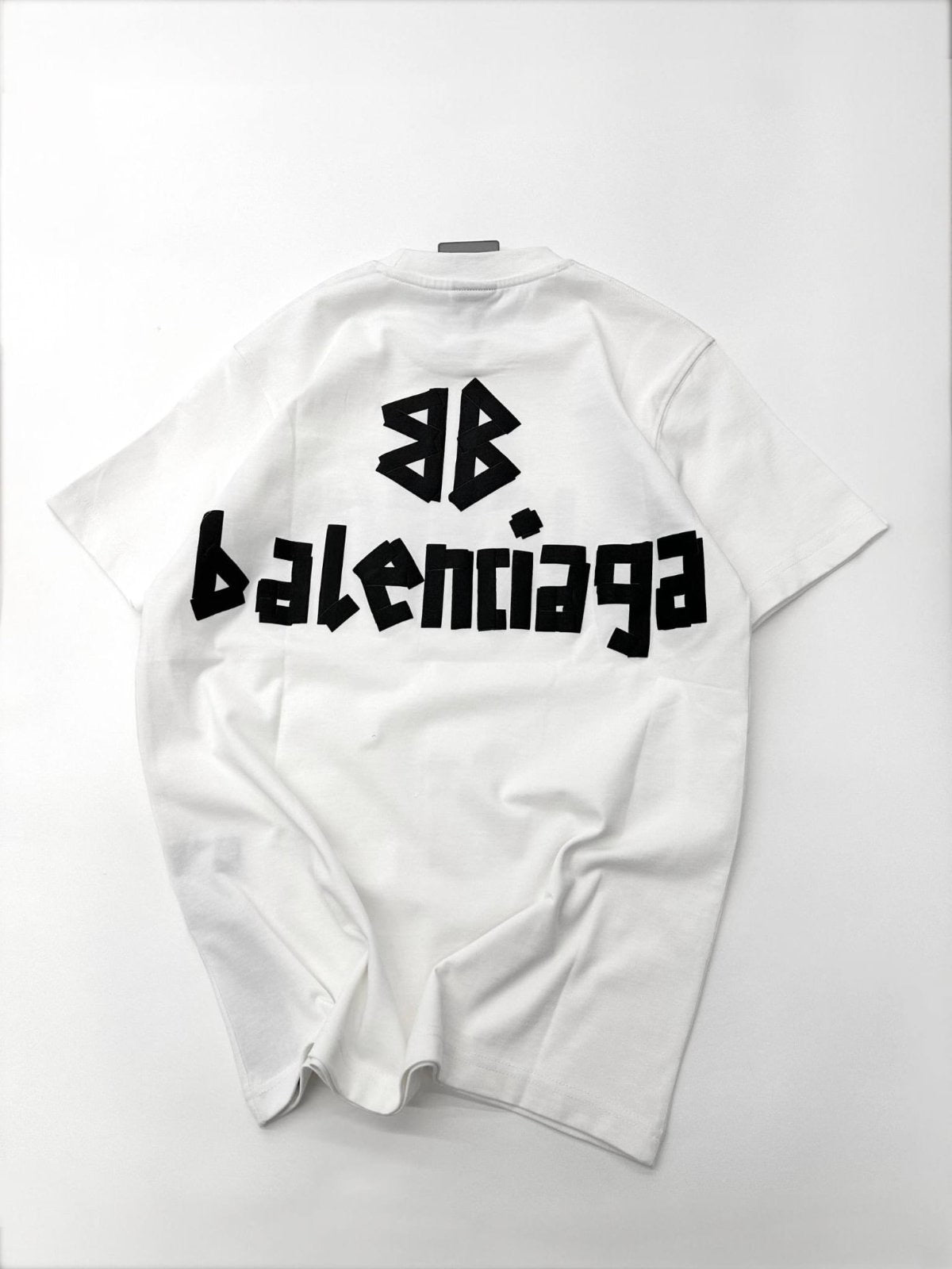 BALENCIAGA